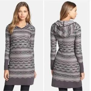 Prana Womens Sweater Dress Meryl Chevron size Large Black Gray Hooded Stretch